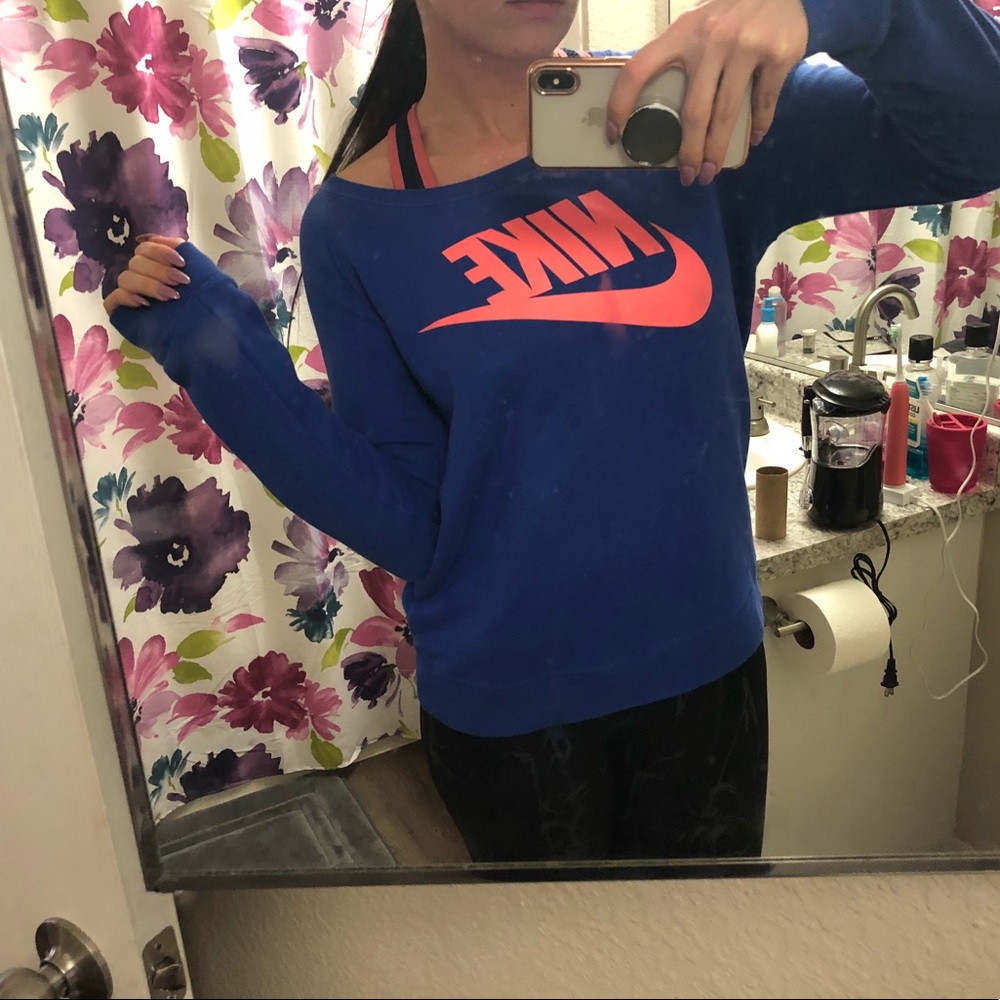 Nuke women’s sweatshirt